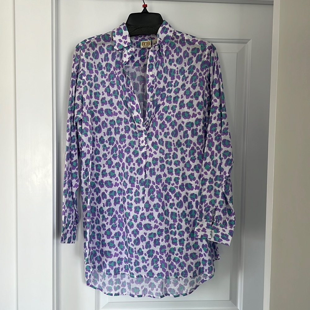 boo genes lightweight cotton White Lavender & Aqua Leopard Print Top Medium